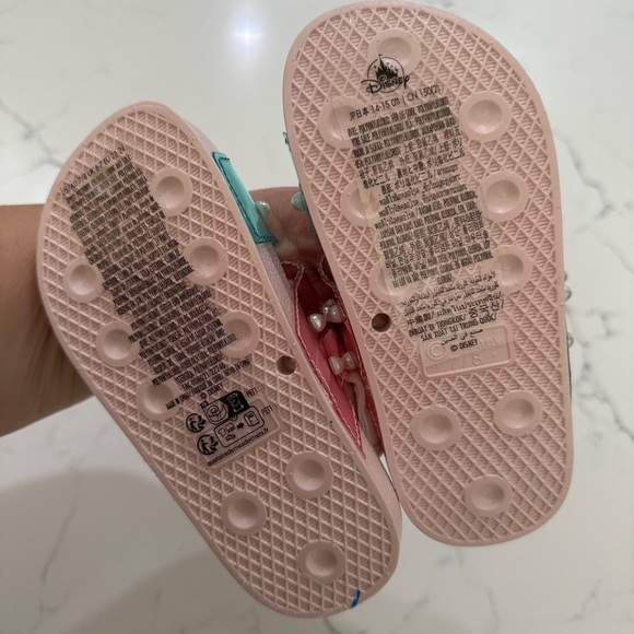 Disney Princess Ariel Kids Sandals - Pink and Blue with Pearls size 7/8 - Picture 3 of 5